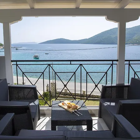 Captain Nick Hotel de apartamente Mikros Gialos