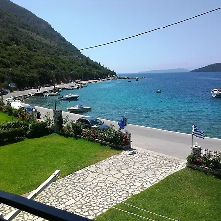 Hotel de apartamente Captain Nick Mikros Gialos
