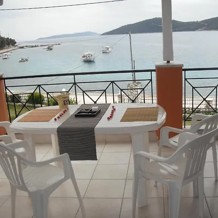 Apartmanhotel Captain Nick 2*