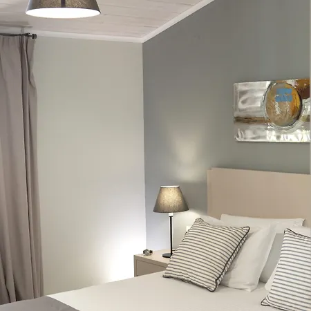 Captain Nick Hotel apartamentowy Mikros Gialos