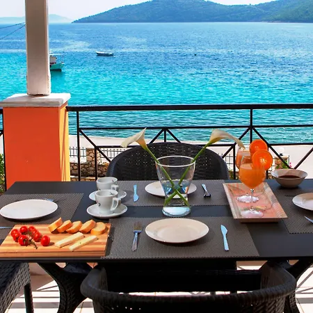 Captain Nick Aparthotel Mikros Gialos