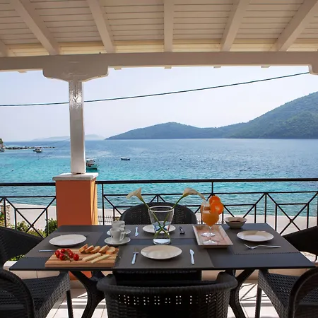 Captain Nick Aparthotel Mikros Gialos